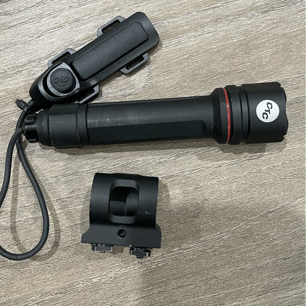 Crimson Trace Rifle Light with Switch and Mount